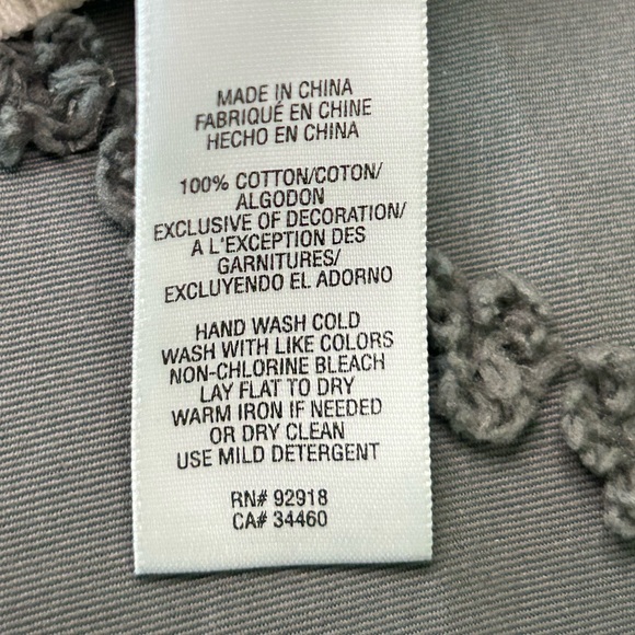 Vintage Juicy Couture Woman’s Medium White and Gray Striped Button Up Top - Picture 7 of 8